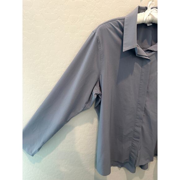 ATHLETA | Urbanite Button Front Shirt Top Gray Long Sleeve Stretch | Large - Picture 4 of 8
